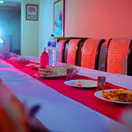 Quick Continental Hotel - Jail Road Lahore Exterior foto
