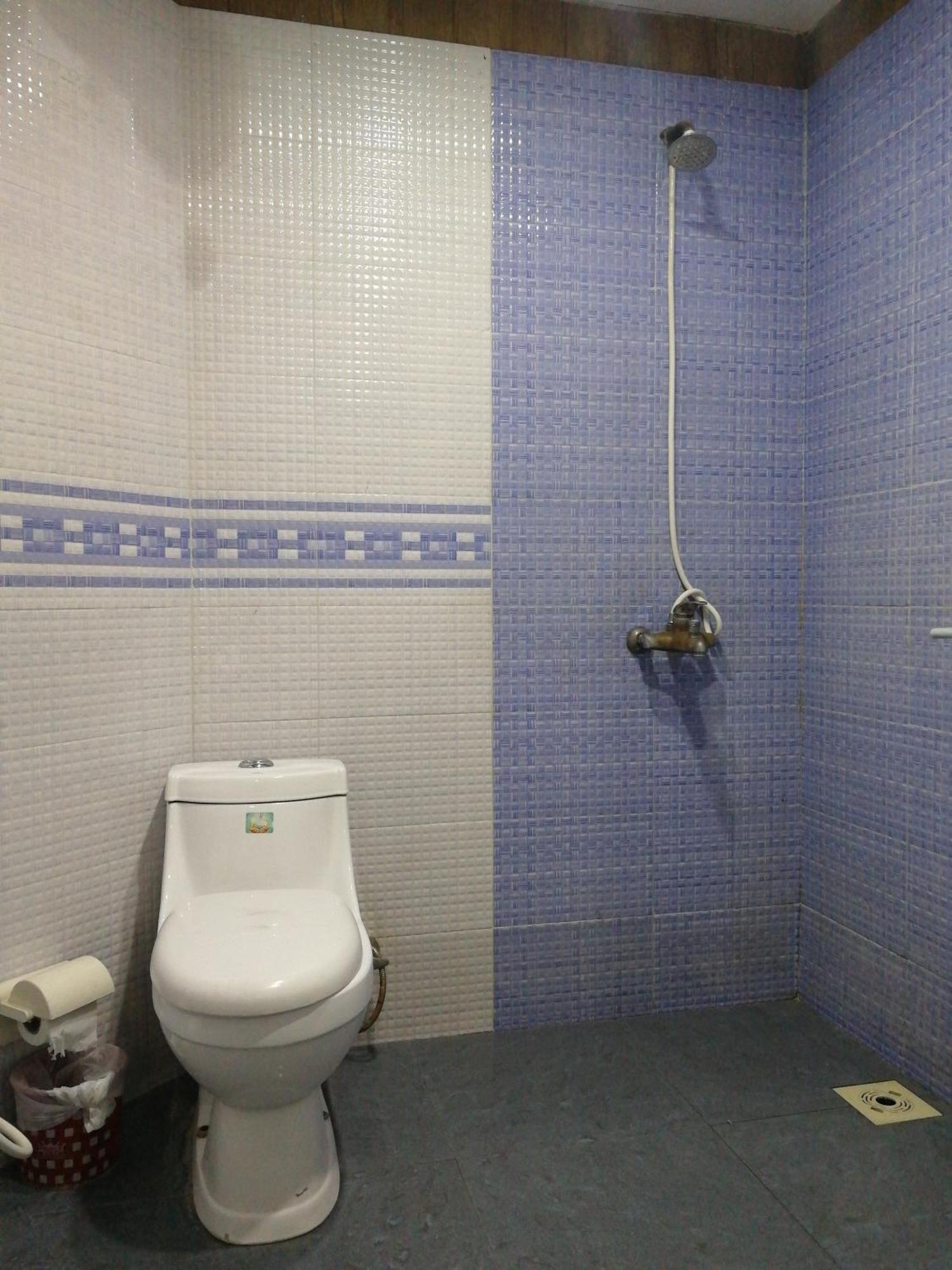 Quick Continental Hotel - Jail Road Lahore Habitación foto